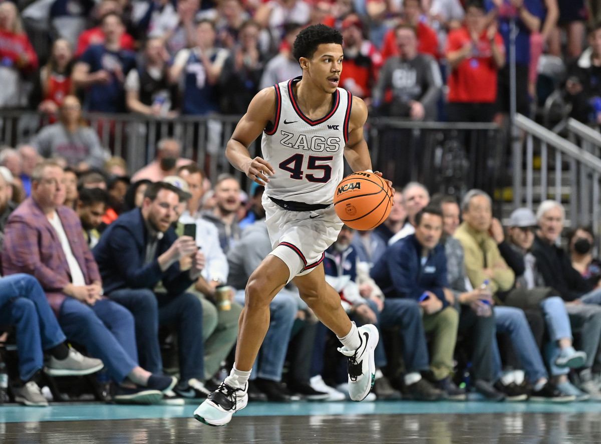 Bolton was GU's leading scorer from beyond the arc last season while shooting 50.2% from the field.